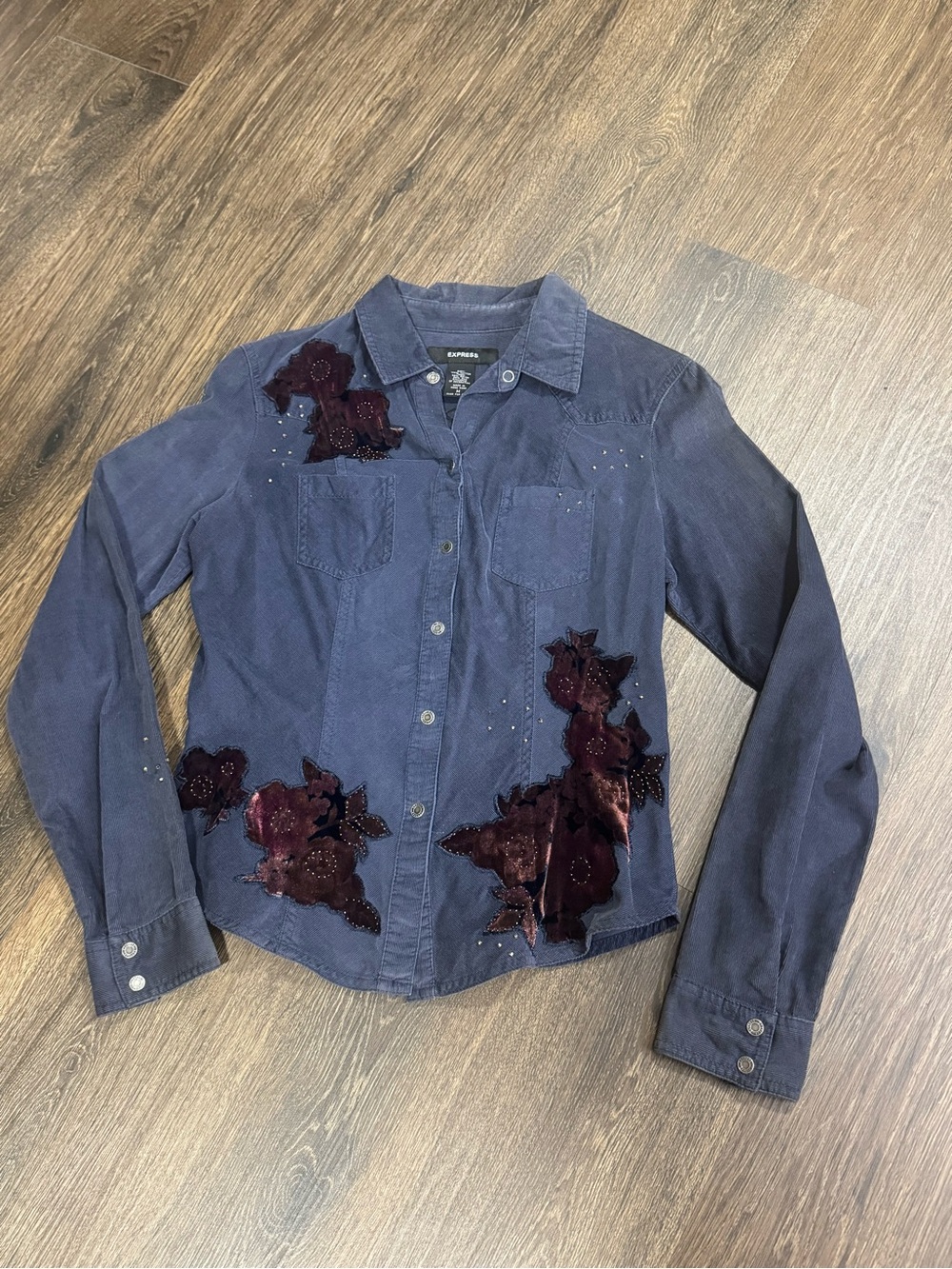 Vintage Y2K Express Women Corduroy Floral Velvet Embellished Button Front Shirt